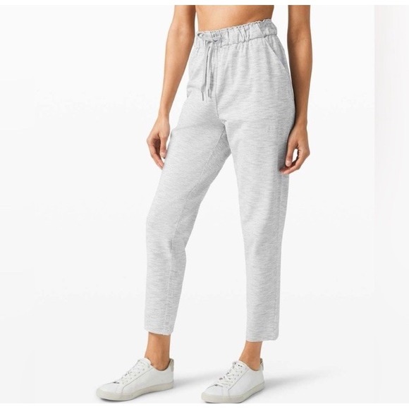 Lululemon Keep Moving 7/8 Pants Women's 6 Gray High Rise Stretch Commuter Sporty - Picture 1 of 7